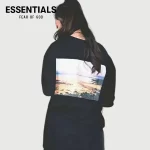 FEAR OF GOD FOG ESSENTIALS BOXY 複線加州限定沙灘相片短袖T恤