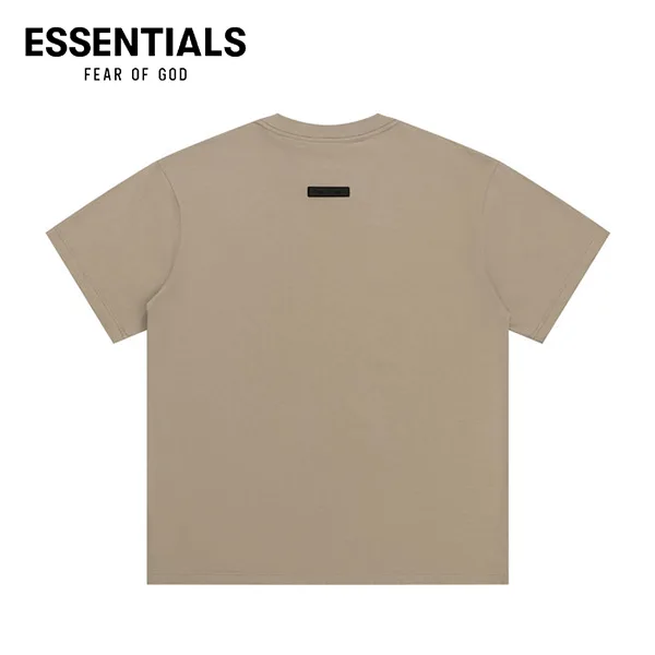 FEAR OF GOD ESSENTIALS 雲系列男女同款胸前小字母LOGO圓領短袖T恤 FEAR OF GOD ESSENTIALS 雲系列男女同款胸前小字母LOGO圓領短袖T恤